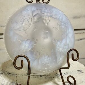 Art Deco 1930s Opalescent Dish – Vintage Grape & Vine Glass